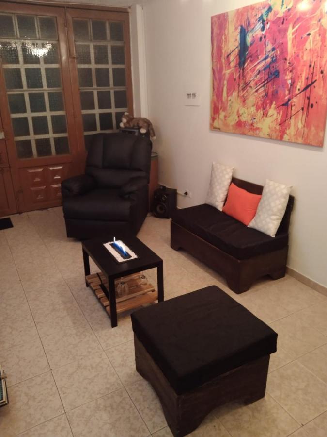 Cerca Al Aeropuerto Domina House Lägenhet Bogotá Exteriör bild
